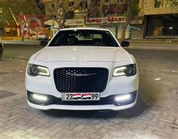 کرایسلەر 300